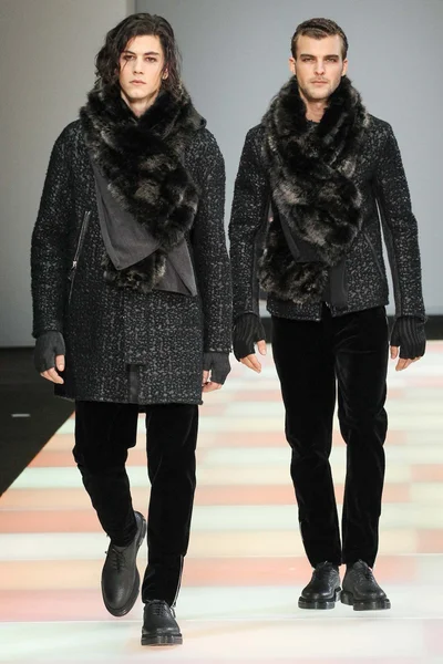 Look 37